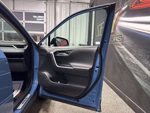 Used 2023 Toyota RAV4 TRD Off-Road image 30