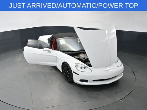 Used 2005 Chevrolet Corvette Convertible w/ Preferred Equipment Group RWD image 15