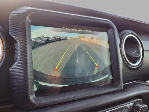 Certified 2020 Jeep Wrangler Unlimited Sahara image 6