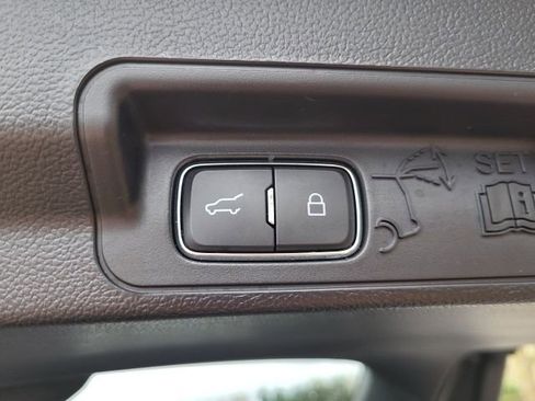 Certified 2023 Ford Explorer XLT w/ Equipment Group 202A image 7