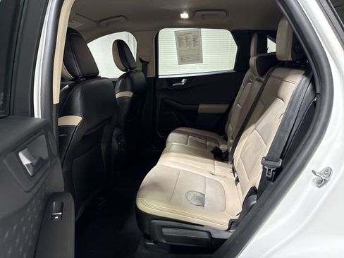 Used 2020 Ford Escape Titanium AWD/4WD image 23