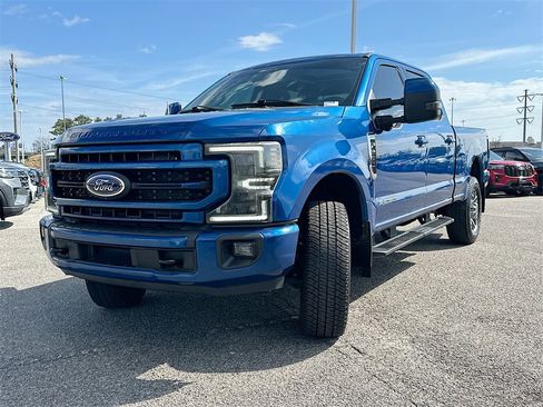 Used 2022 Ford F250 Lariat w/ Lariat Ultimate Package image 2