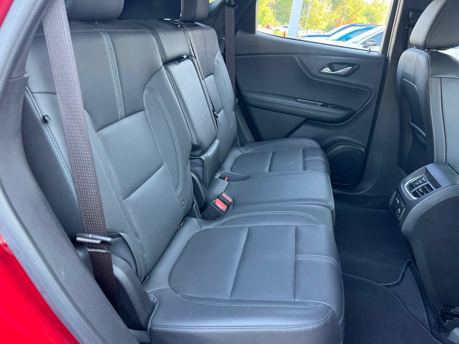Used 2021 Chevrolet Blazer LT w/ Sound & Technology Package FWD image 34