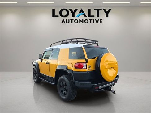 Used 2010 Toyota FJ Cruiser 4WD image 3