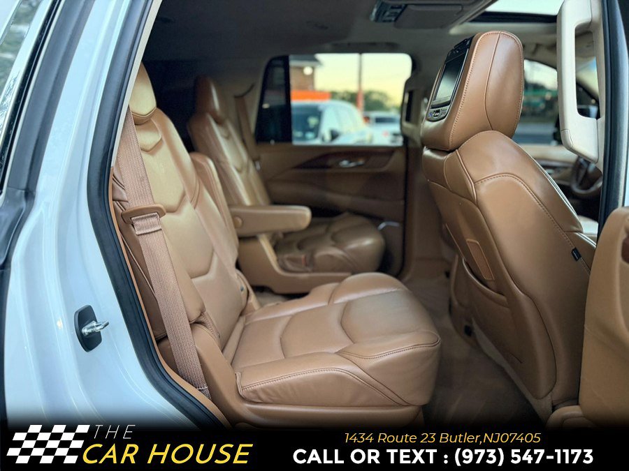 Used 2016 Cadillac Escalade Platinum AWD/4WD image 22