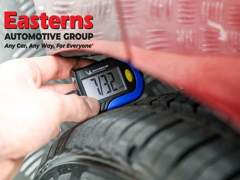 Used 2022 Toyota Corolla LE image 23