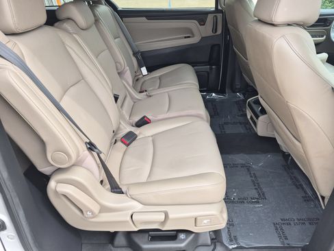Used 2024 Honda Odyssey EX-L image 31