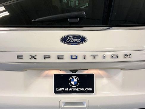 Used 2022 Ford Expedition Max XLT AWD/4WD image 9