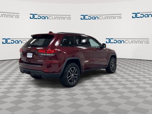 Used 2017 Jeep Grand Cherokee Trailhawk w/ Trailhawk Luxury Group image 8