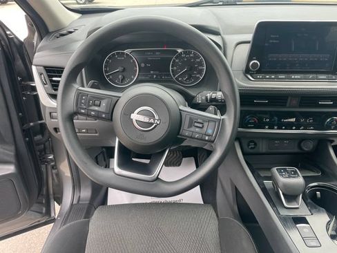 Used 2024 Nissan Rogue SV AWD/4WD image 23