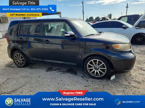 Used 2011 Scion xB FWD image 5