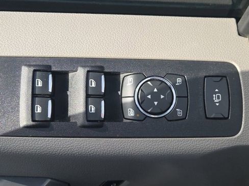 Used 2020 Ford F250 XLT w/ XLT Premium Package image 15