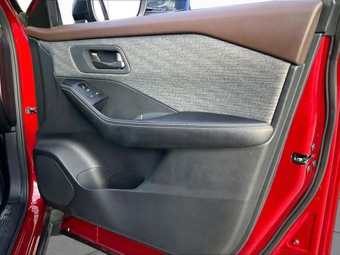 Used 2021 Nissan Rogue S FWD image 22