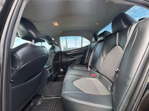 Used 2024 Toyota Camry SE image 19