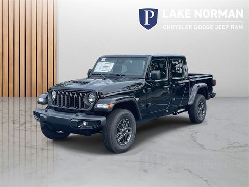 New 2025 Jeep Gladiator Sport image 4