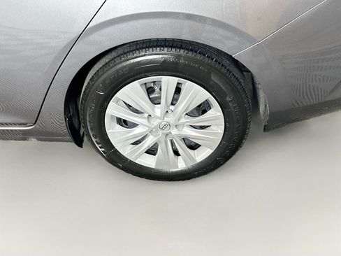 Used 2024 Nissan Sentra S FWD image 11