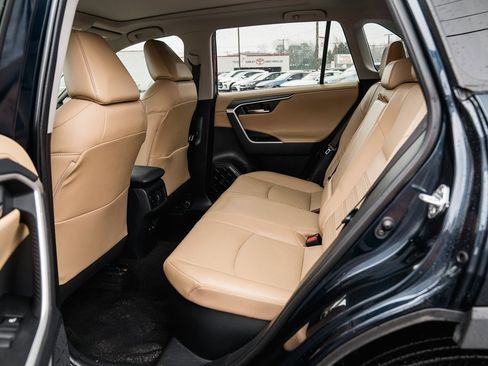 Certified 2021 Toyota RAV4 Limited image 28