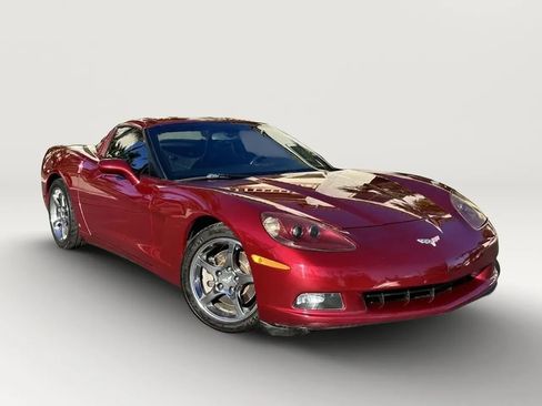Used 2006 Chevrolet Corvette Coupe w/ Preferred Equipment Group RWD image 16