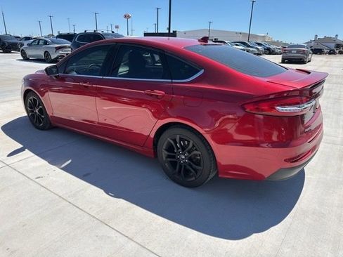 Used 2020 Ford Fusion SE w/ Equipment Group 151A image 13