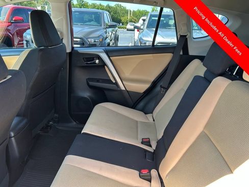 Used 2016 Toyota RAV4 XLE FWD image 14