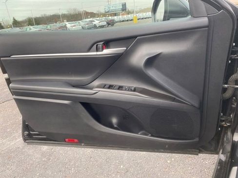 Used 2023 Toyota Camry SE image 17