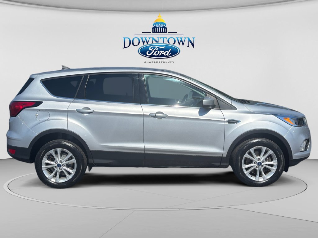 Used 2019 Ford Escape SE AWD/4WD image 2