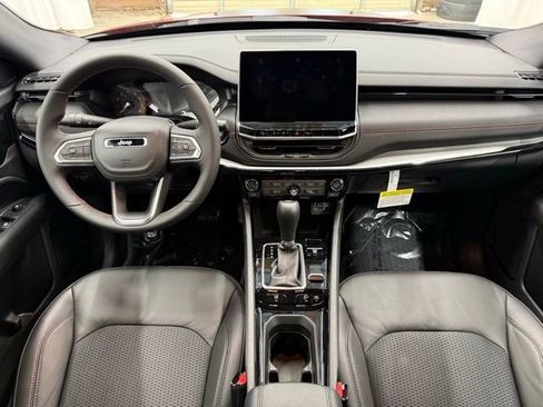 New 2026 Jeep Compass Trailhawk w/ Trailer Tow Group image 4