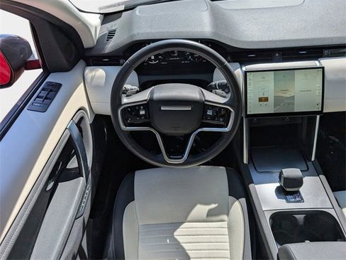 Used 2024 Land Rover Discovery Sport S image 14
