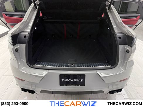 Used 2023 Porsche Cayenne GTS image 84