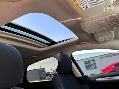 Used 2019 Ford Fusion SE AWD/4WD image 16