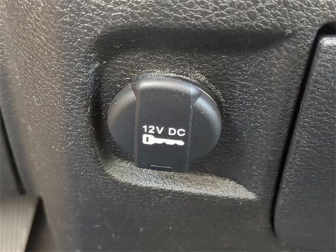 Used 2024 RAM 1500 Classic SLT image 25