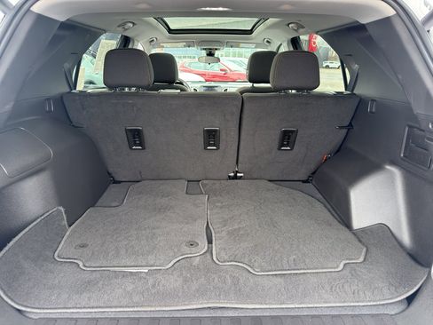 Used 2024 Chevrolet Equinox LT image 36