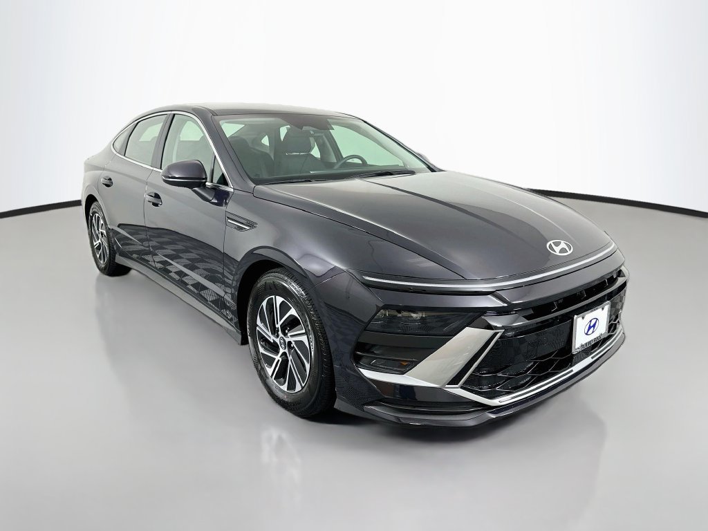 New 2026 Hyundai Sonata Blue FWD image 3