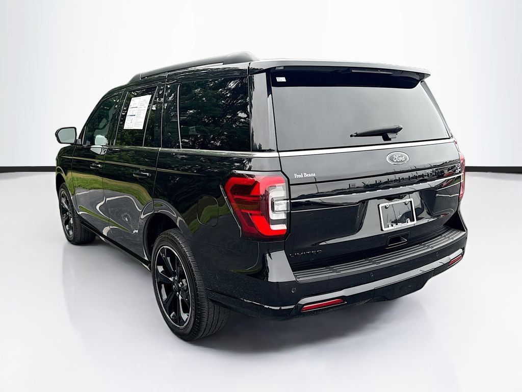 Used 2024 Ford Expedition Limited AWD/4WD image 7