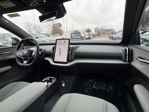 New 2026 Volvo EX30 Cross Country Ultra image 10