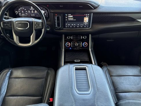 Used 2022 GMC Yukon XL Denali AWD/4WD image 14
