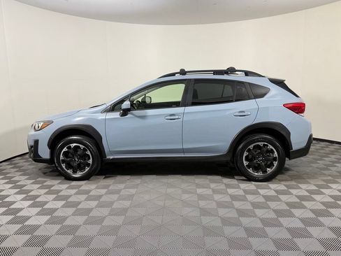 Used 2022 Subaru Crosstrek 2.0i Premium AWD/4WD image 2