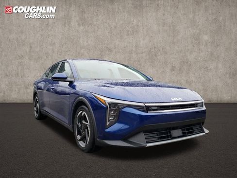 Used 2025 Kia K4 EX image 1