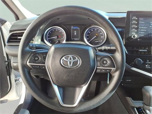 Used 2021 Toyota Camry LE image 17