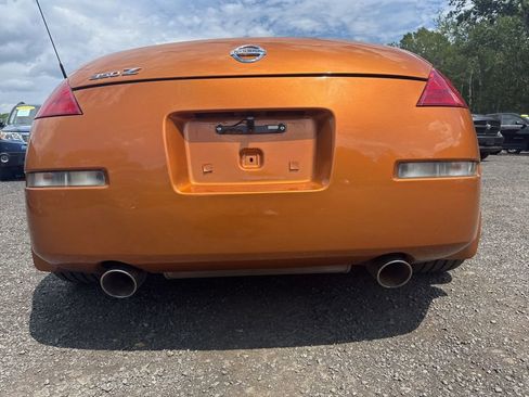 Used 2005 Nissan 350Z Touring image 17