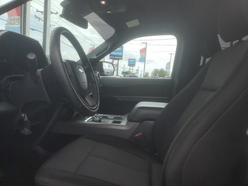 Used 2020 Ford Expedition XLT RWD image 8