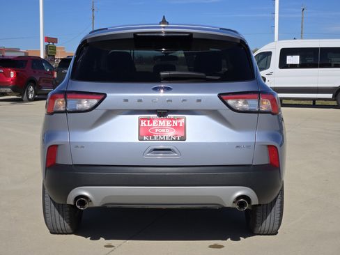 Used 2022 Ford Escape SE w/ Cold Weather Package image 6