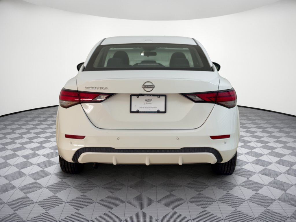 Used 2025 Nissan Sentra SV FWD image 11