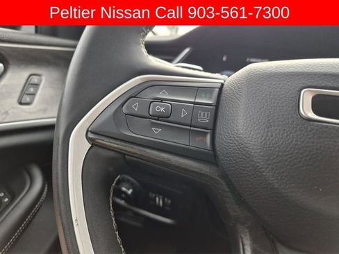 Used 2023 Jeep Grand Cherokee Limited w/ Black Appearance Package RWD image 29