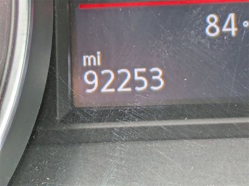 Used 2017 Volkswagen GTI SE image 22