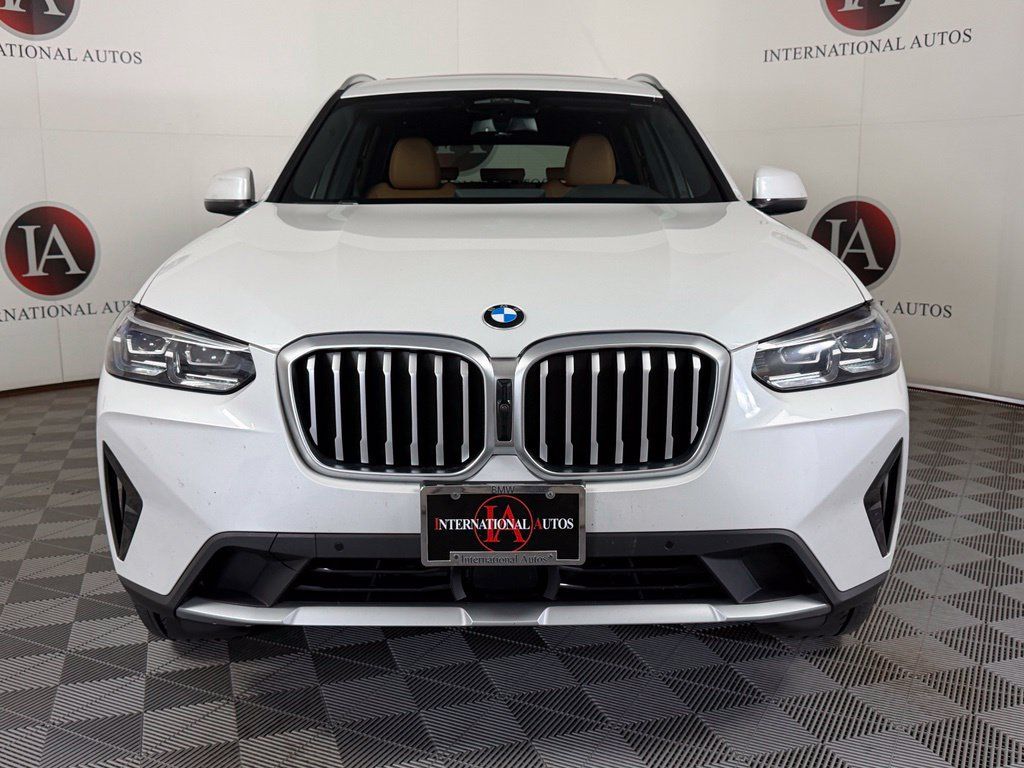 Certified 2024 BMW X3 xDrive30i w/ Premium Package AWD/4WD image 2