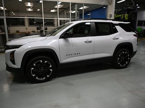 New 2026 Chevrolet Equinox RS w/ LPO, Floor Liner Package image 7