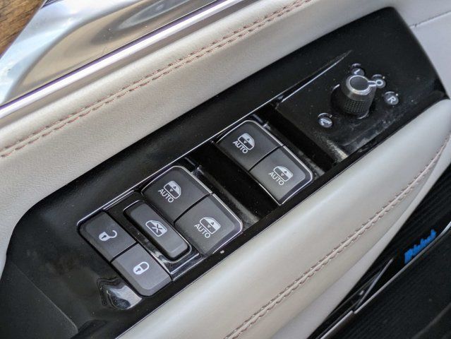 Used 2023 Jeep Grand Wagoneer L 4WD w/ Flexible Seating Group image 26