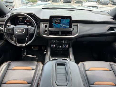 Used 2024 GMC Yukon AT4 w/ AT4 Premium Plus Package AWD/4WD image 15