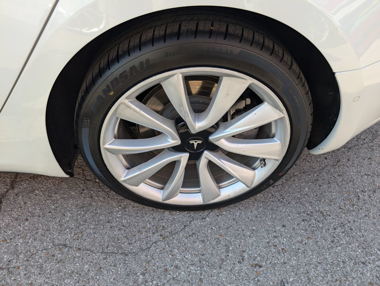 Used 2017 Tesla Model 3 Long Range RWD image 26